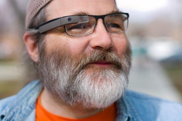 article_Greg_Glass_frames