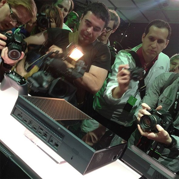 xbox-one-console-03