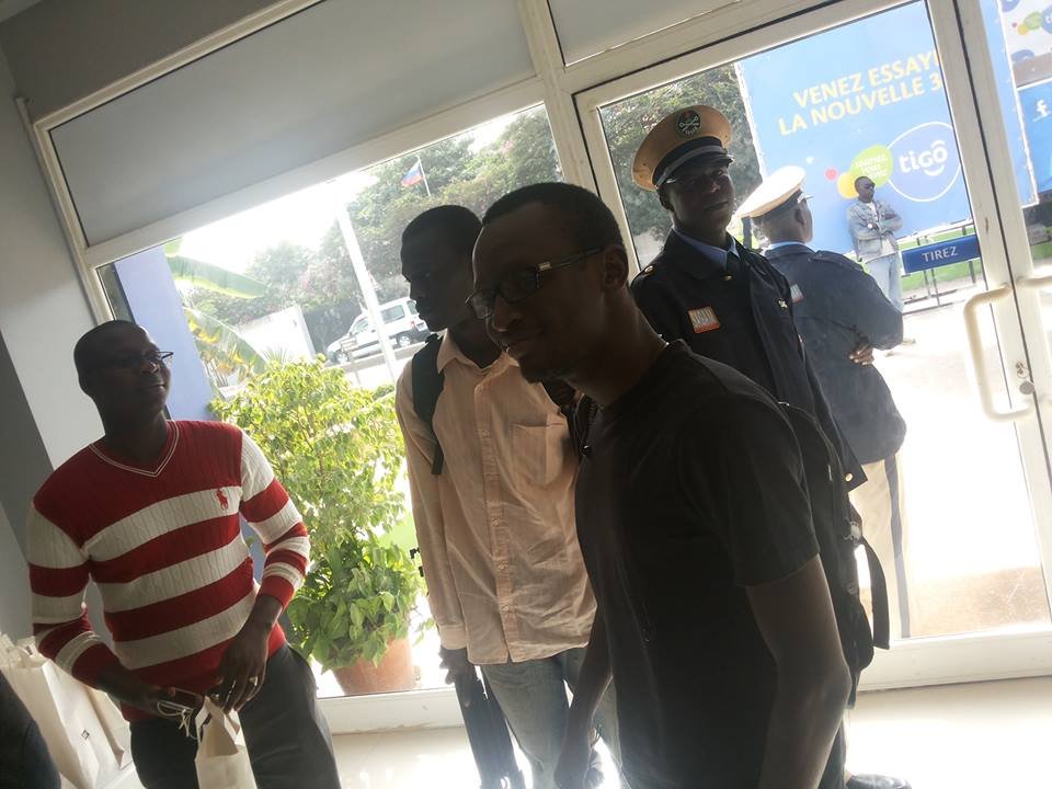 Nos bloggers arrivent, Demba Gueye, Basile Niane