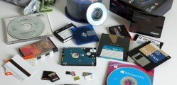 mix_of_data_storage_cd_sd_ssd_hdd_floppy_tape_etc_big